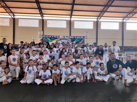 Left or right alunos capoeira funac3