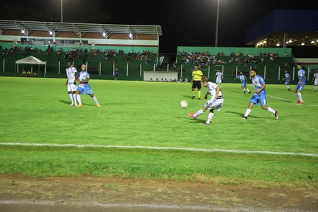 Left or right campeonato