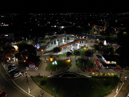 Left or right img 7199