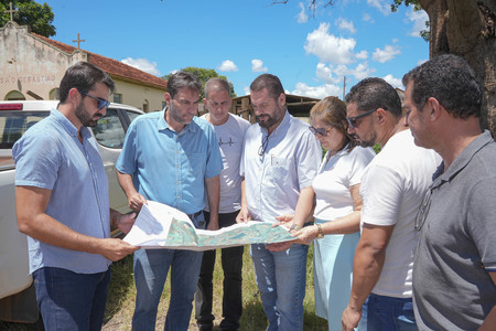 Left or right img 7725