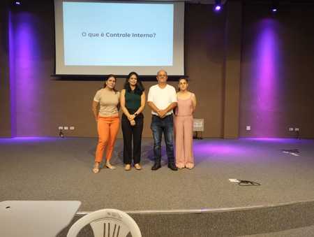 Left or right merenda escolar