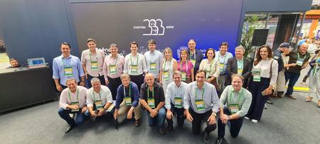 Left or right whatsapp image 2026 03 26 at 11.49.30