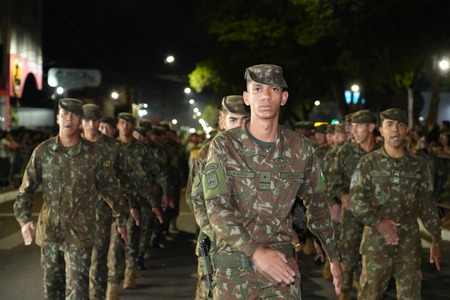 Left or right alistamento militar foto cogecom